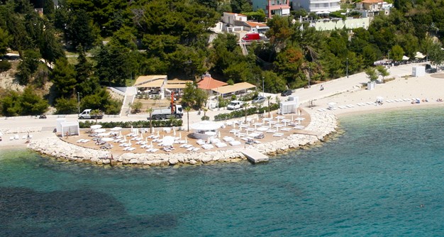 Uređenje plaže ispred hotela Radisson Blu Resort u Splitu 	